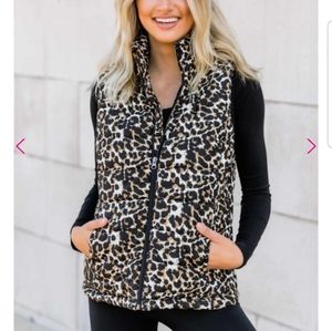 Leopard print puffy vest NWT